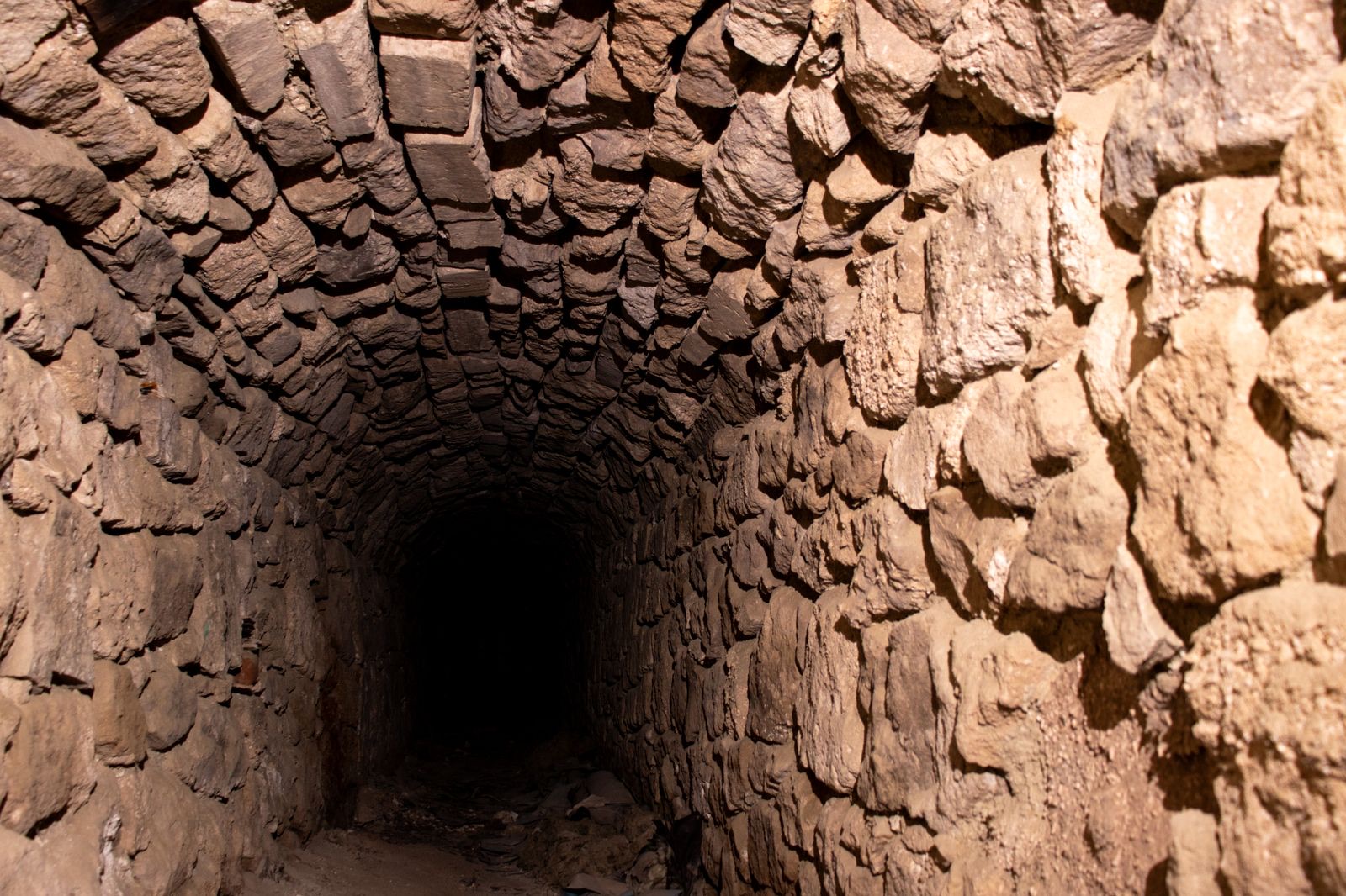Napoli sotterranea: viaggio nel ventre della città